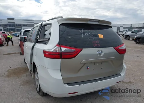 2020 Toyota Sienna Le z USA, uszkodzony, nr VIN 5TDKZ3DC9LS070456